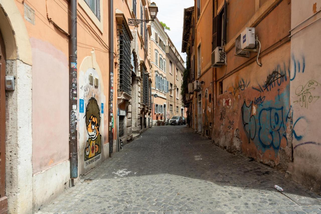 San Pietro A Due Passi Grazioso Loft Rom
